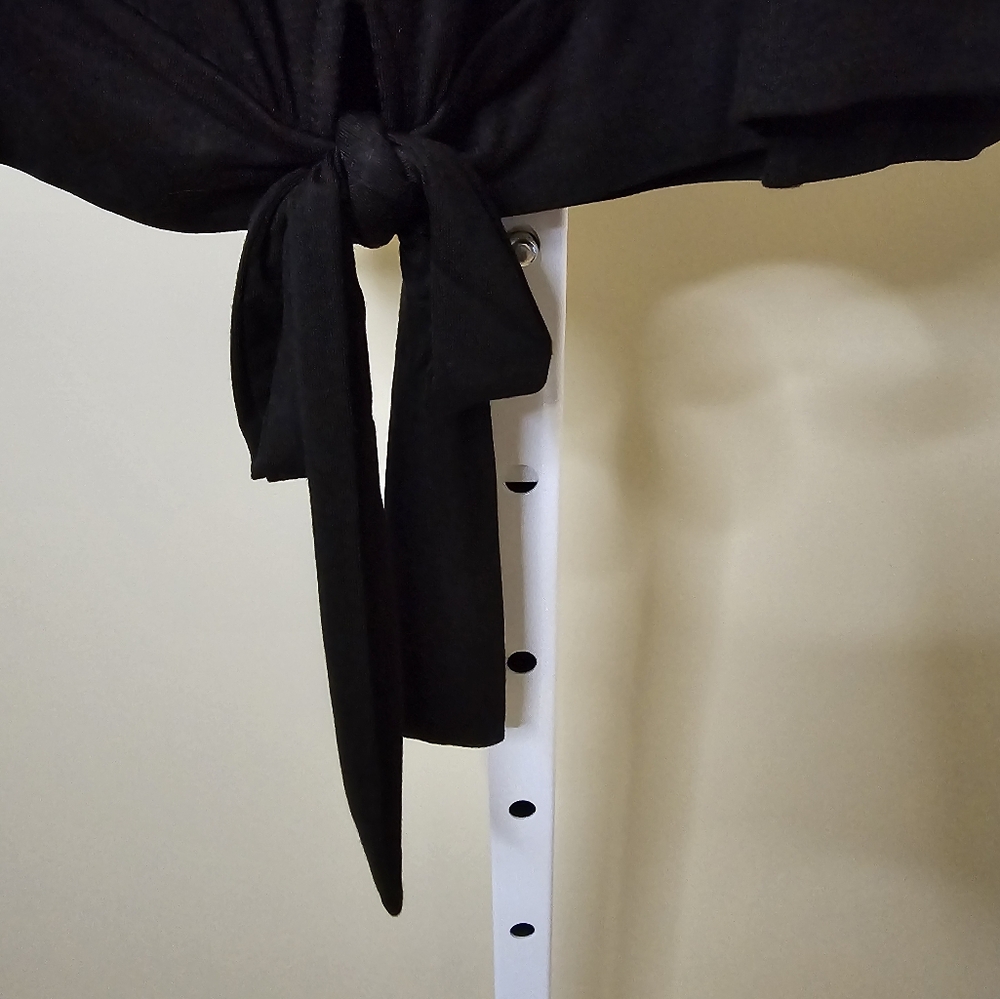 🆕️ Torrid One Shoulder Tank - Picture 6 of 8